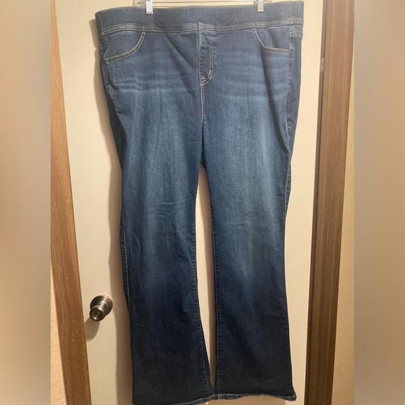 Torrid Bootcut Jeans - Picture 1 of 6